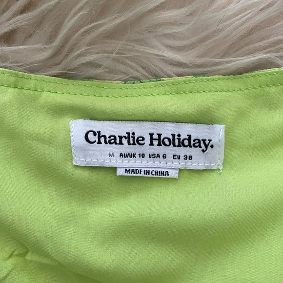 Charlie Holiday Green Floral Long Bell Sleeve V-Neck Nixon Retro 70s Dress - Picture 11 of 12